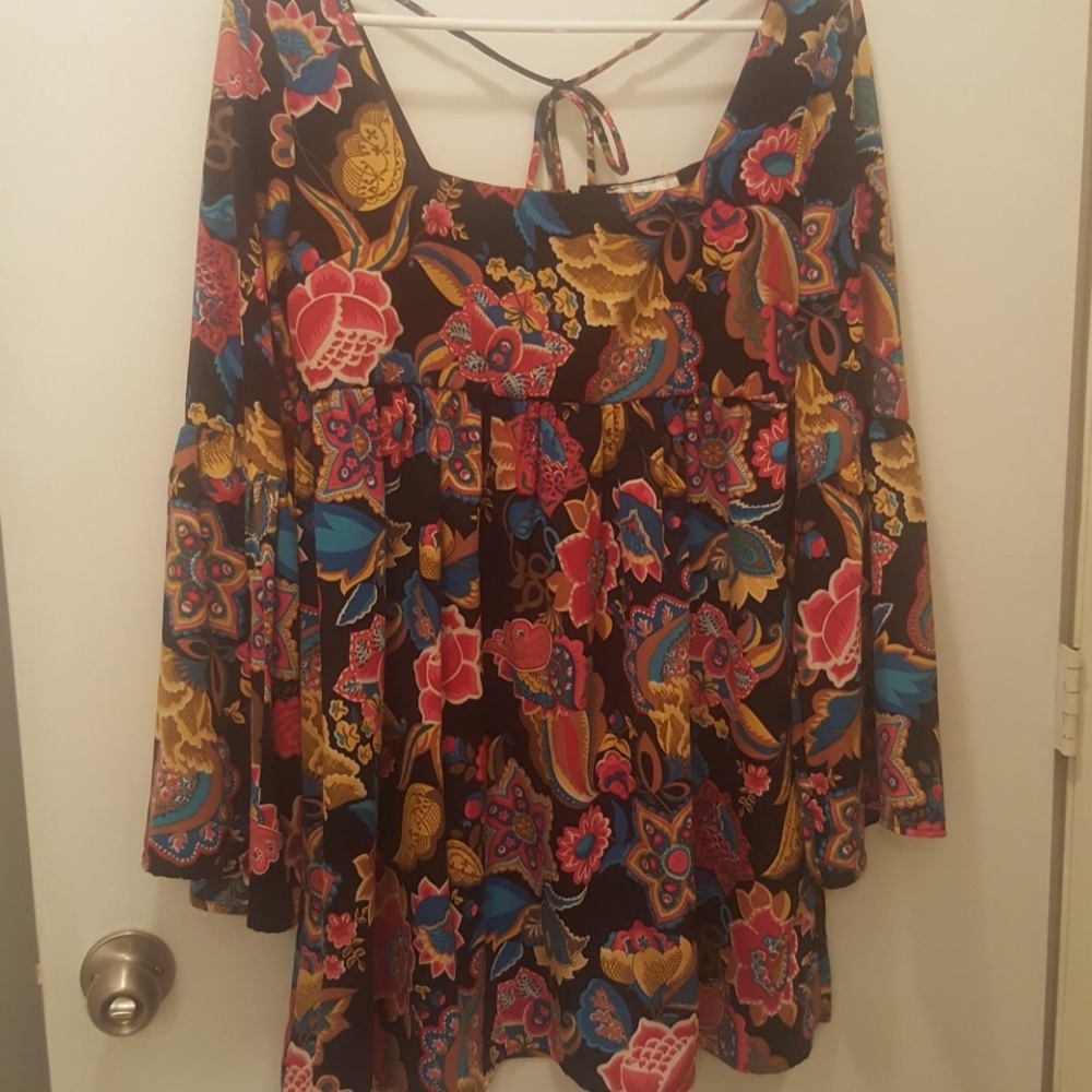Altar'd state size medium blouse
